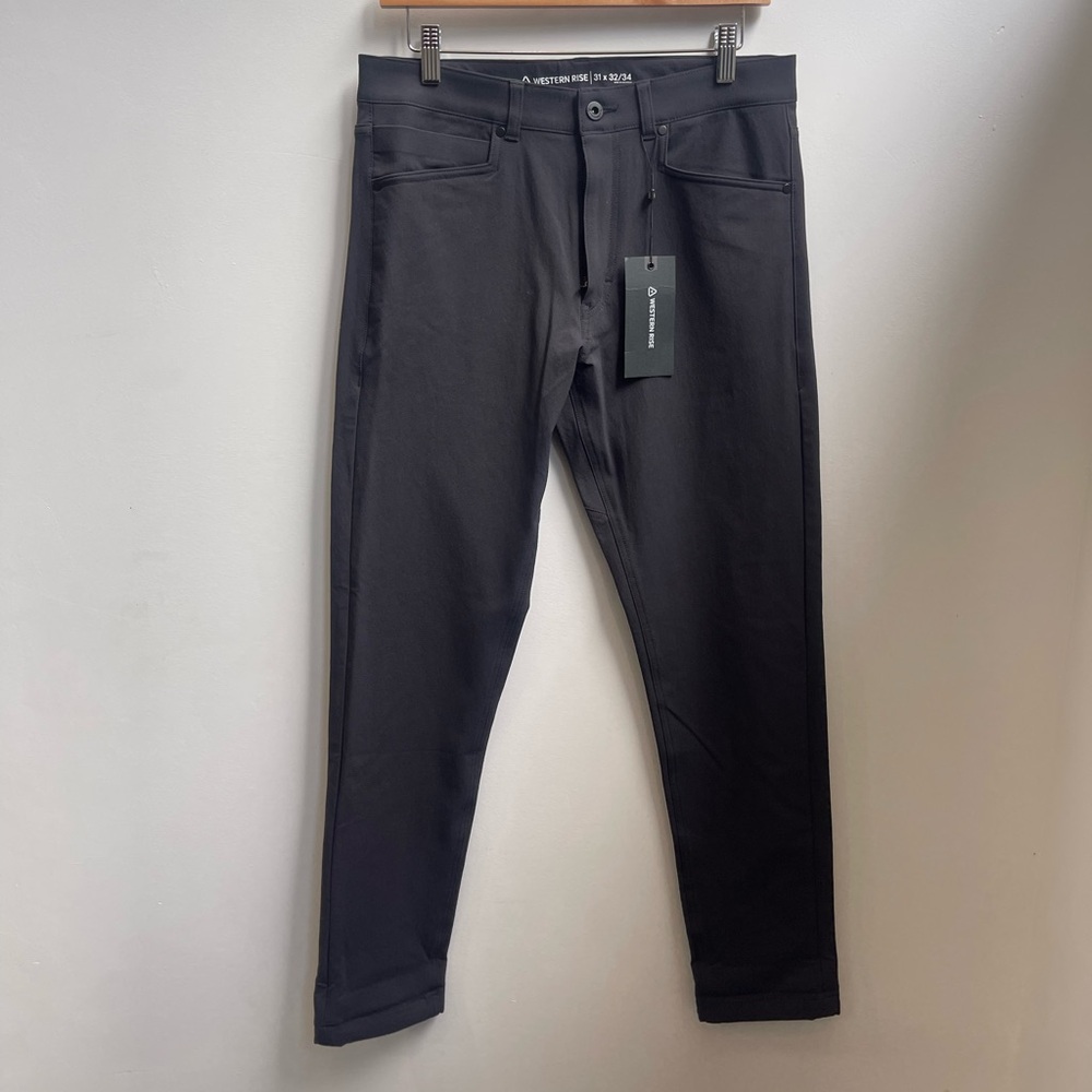 Western rise never worn Diversion pants